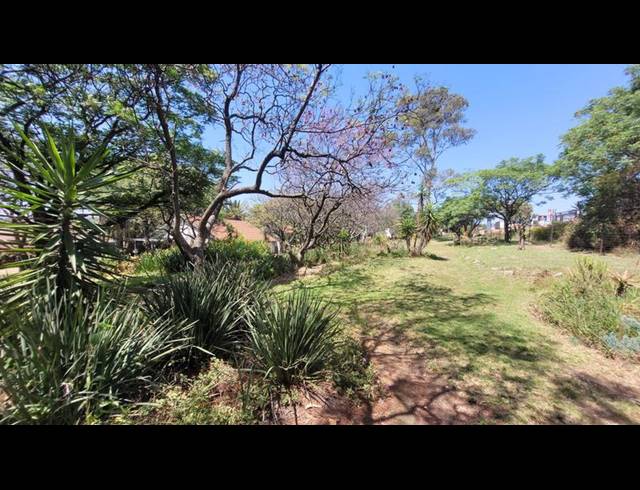 LAND FOR SALE IN BELLAIRS PARK